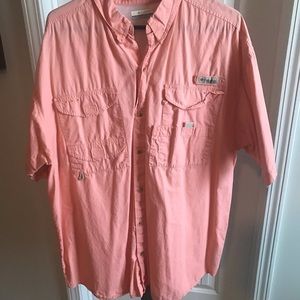 Men’s Columbia fishing shirts